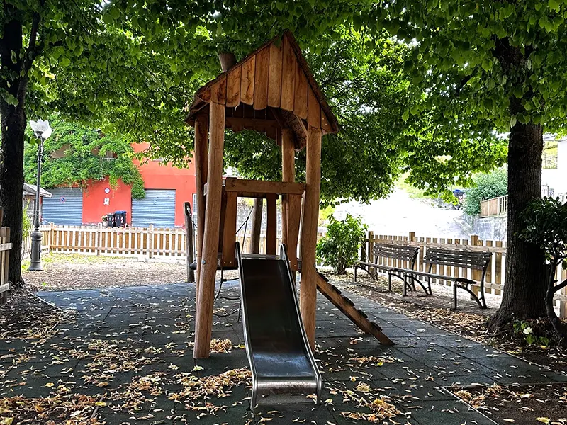 Area giochi in robinia a Ranzano, frazione di Palanzano (PR)